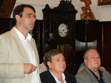 O evento foi realizado na C�mara de Com�rcio e contou com a presen�a de diversas autoridades