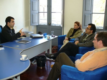 Prefeito com representantes da Wal Mart