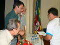 Formandos receberam os diplomas - Crdito: Ricardo Irigom