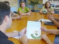 Prefeito recebendo representantes da APAE local e da Federao das APAE's DO RS