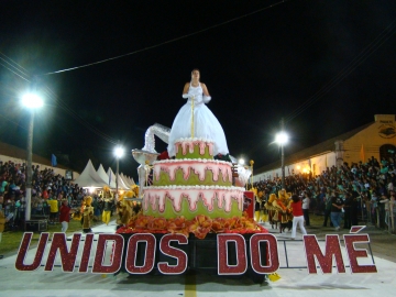 Unidos do M encantou o pblico no sambdromo