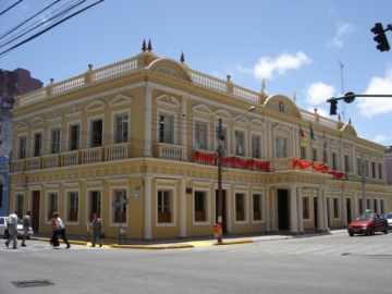 Come�a nesta quinta-feira, 15, o novo hor�rio de atendimento da Prefeitura: das 8h30min �s 12h30min.