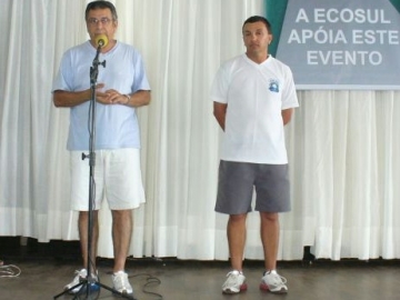 Secret�rio Abdo Nader e o presidente da Arcor, Roger Lopes, na abertura da solenidade de entrega das premia��es na SAC