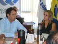 Prefeito ao lado da ento presidente da entidade - Crdito: Ricardo Irigom