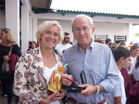 Diretora da Divisão de Bibliotecas Profª Rosane e Secretário Dornelles - Crédito Caroline Ferreira Barroso Diretora da Divisão de Bibliotecas Profª Rosane e Secretário Dornelles - Crédito Caroline Ferreira Barroso